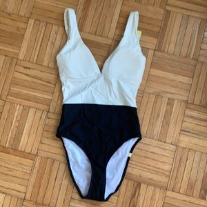 NWT Summersalt Swimsuit